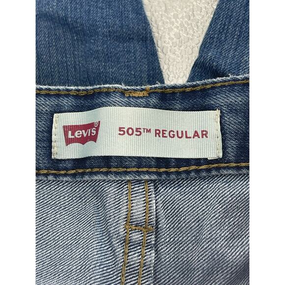 Levi's Medium Blue Denim 505 Regular Fit Straight Leg Jeans Youth Size 12 26x26 - Picture 8 of 9